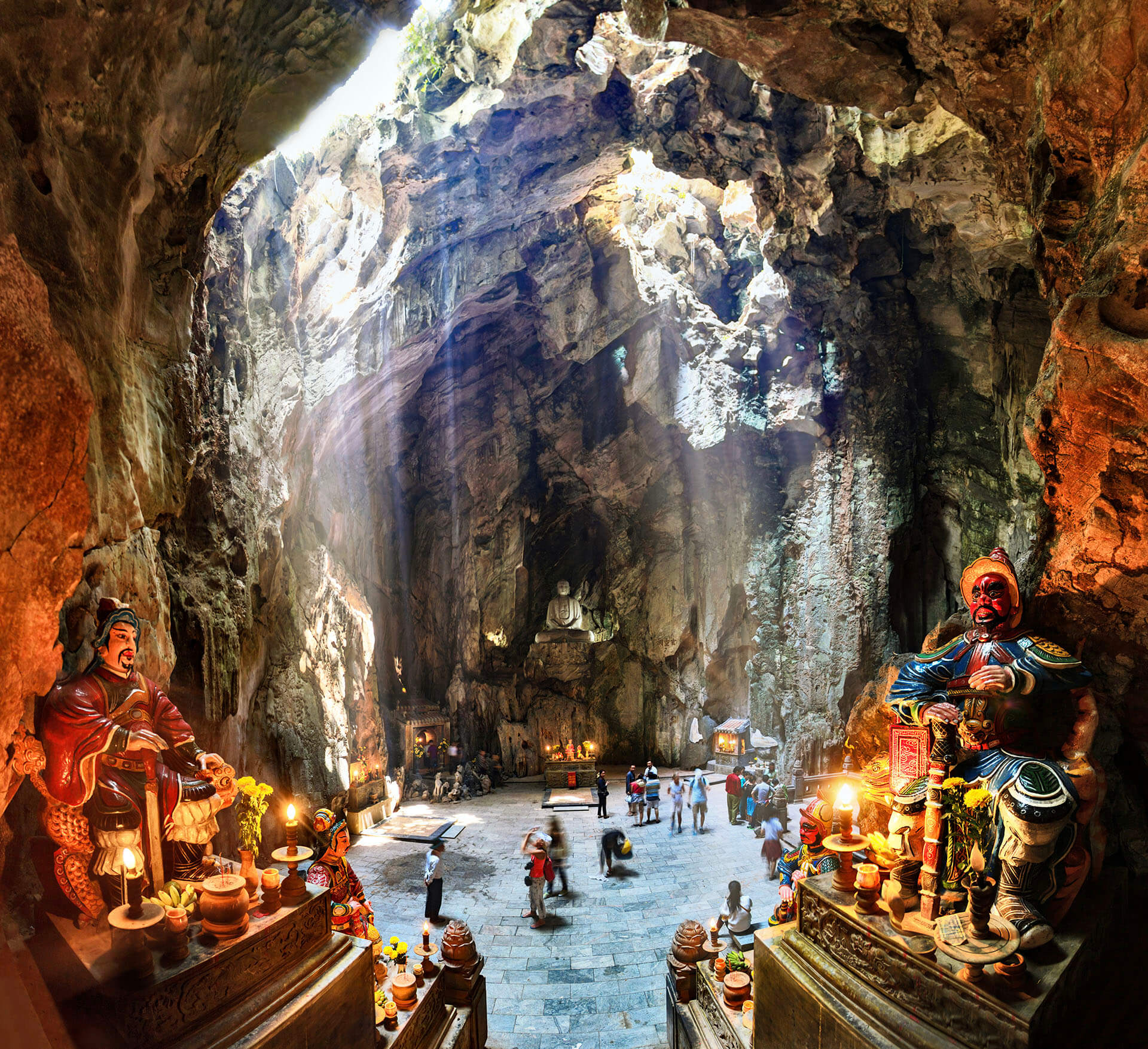 Inside the Marble Mountains Da Nang (Photo: Collected)