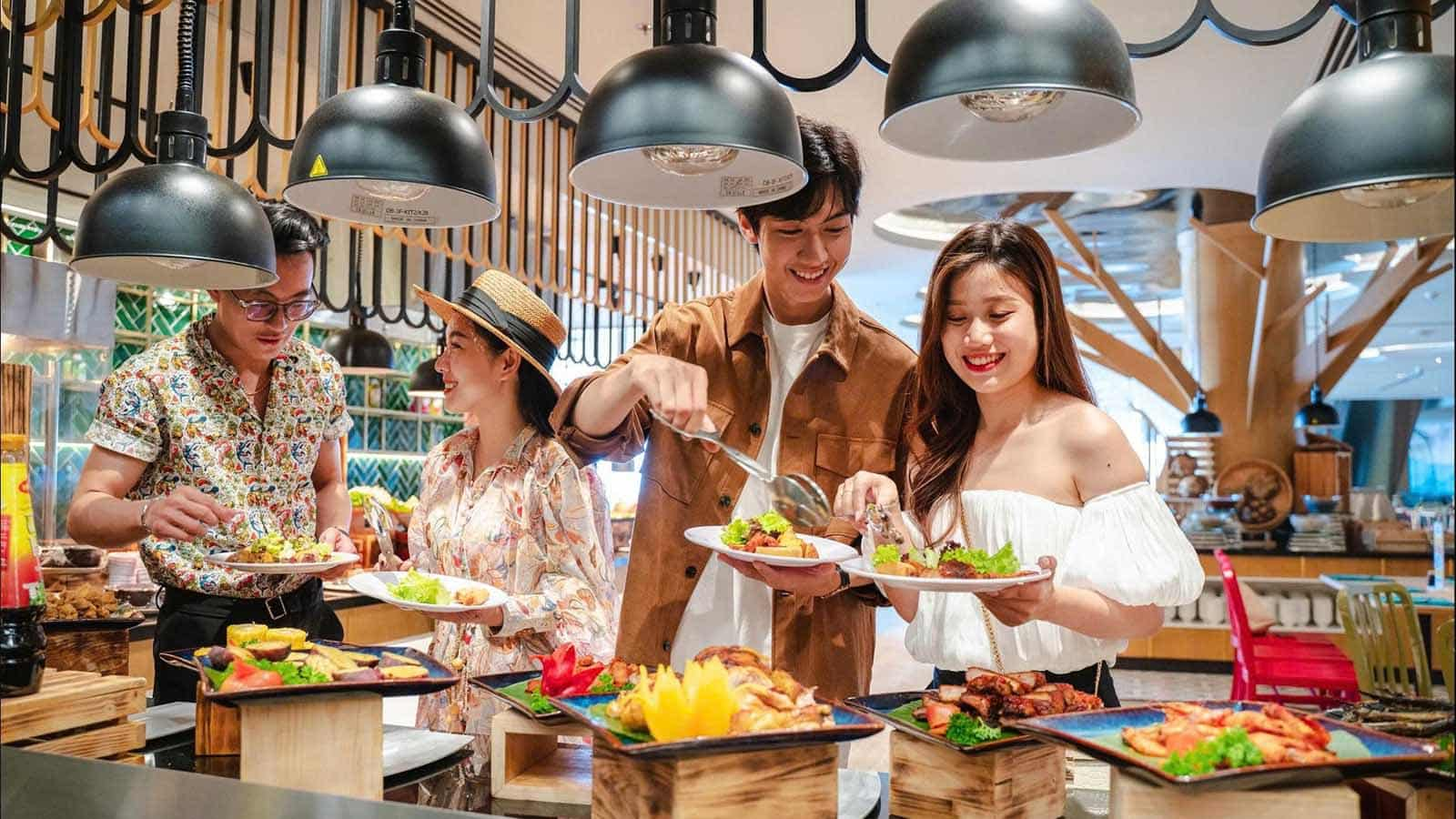 Mỗi thành viên trong gia đình đều có thể tìm thấy trải nghiệm phù hợp tại Bà Nà Hills.
