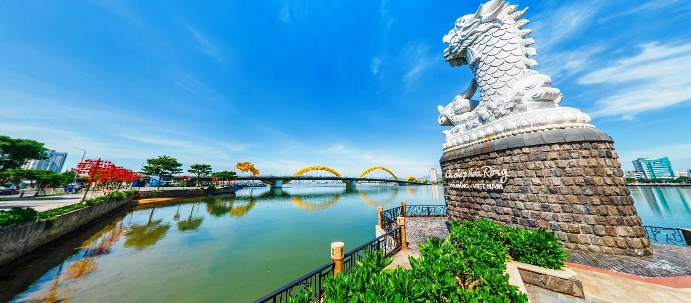 Du lịch Đà Nẵng mùa hè mang đến hành trình kết hợp giữa biển, núi và nhịp sống thành phố sôi động
