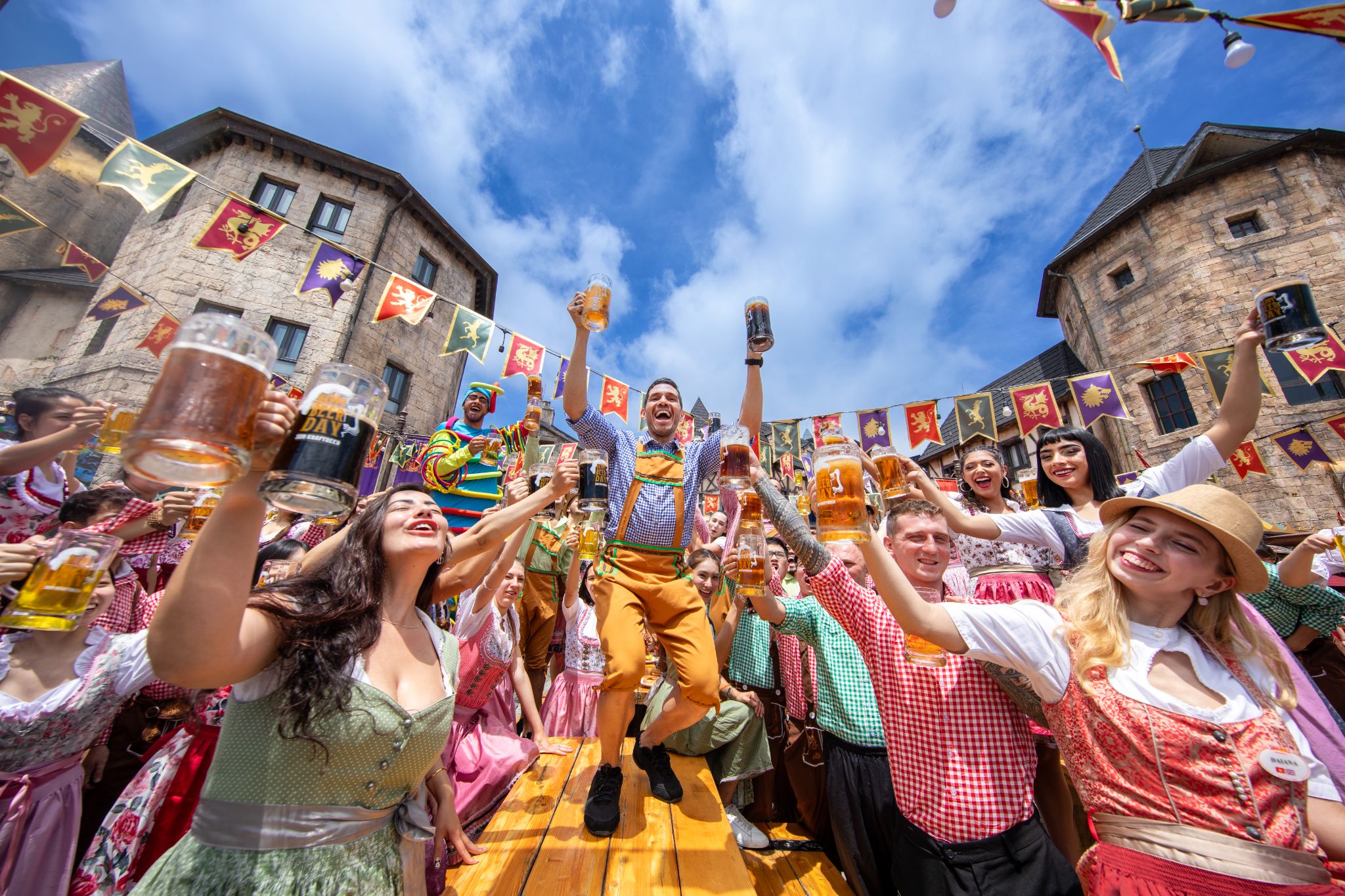Không khí lễ hội sôi động tại Sun World Ba Na Hills