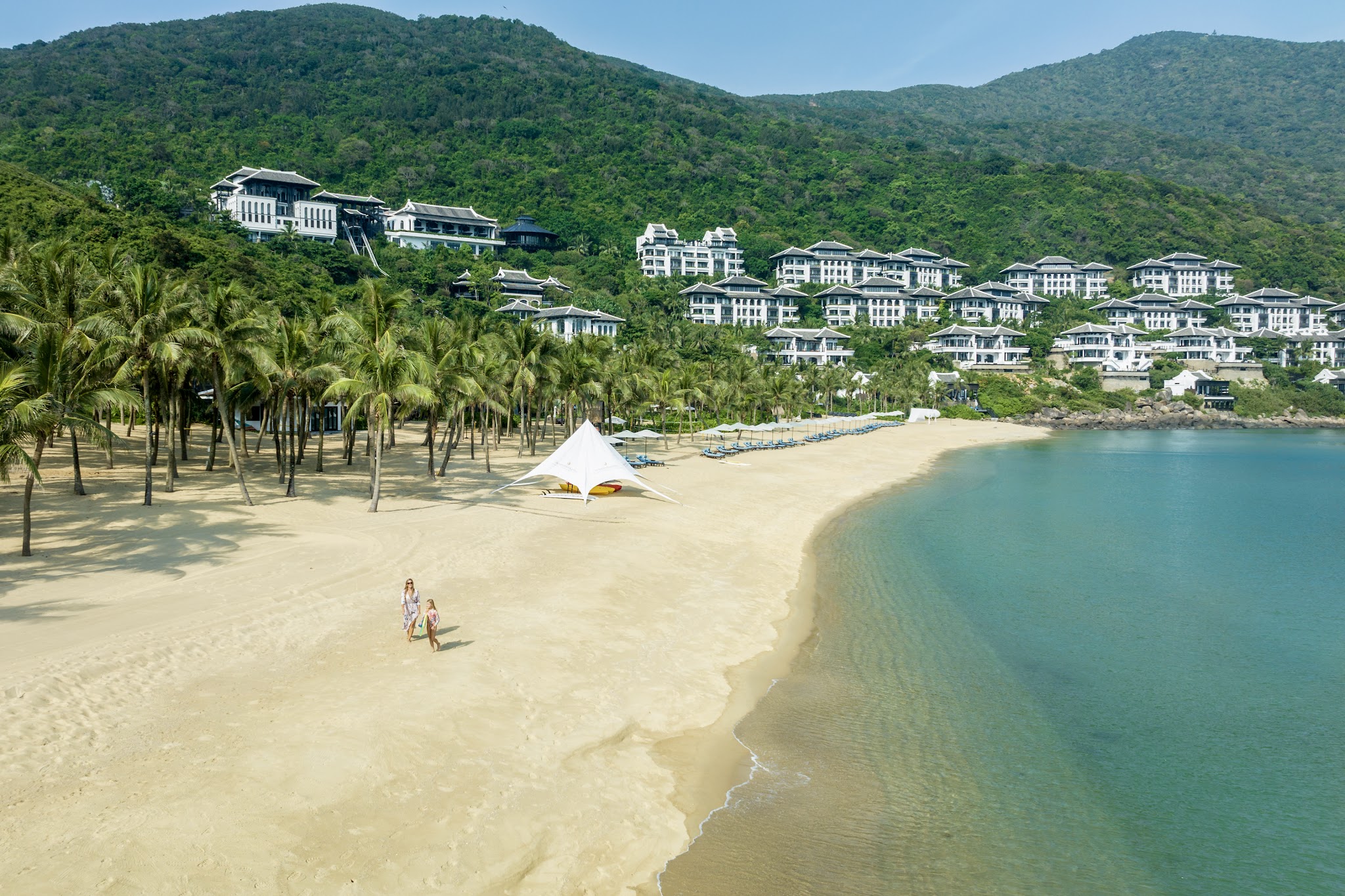 Khu nghỉ dưỡng của Sun Group tại Đà Nẵng dẫn đầu hạng mục resort châu Á tại Readers’ Choice Awards 2026 của Condé Nast Traveler.