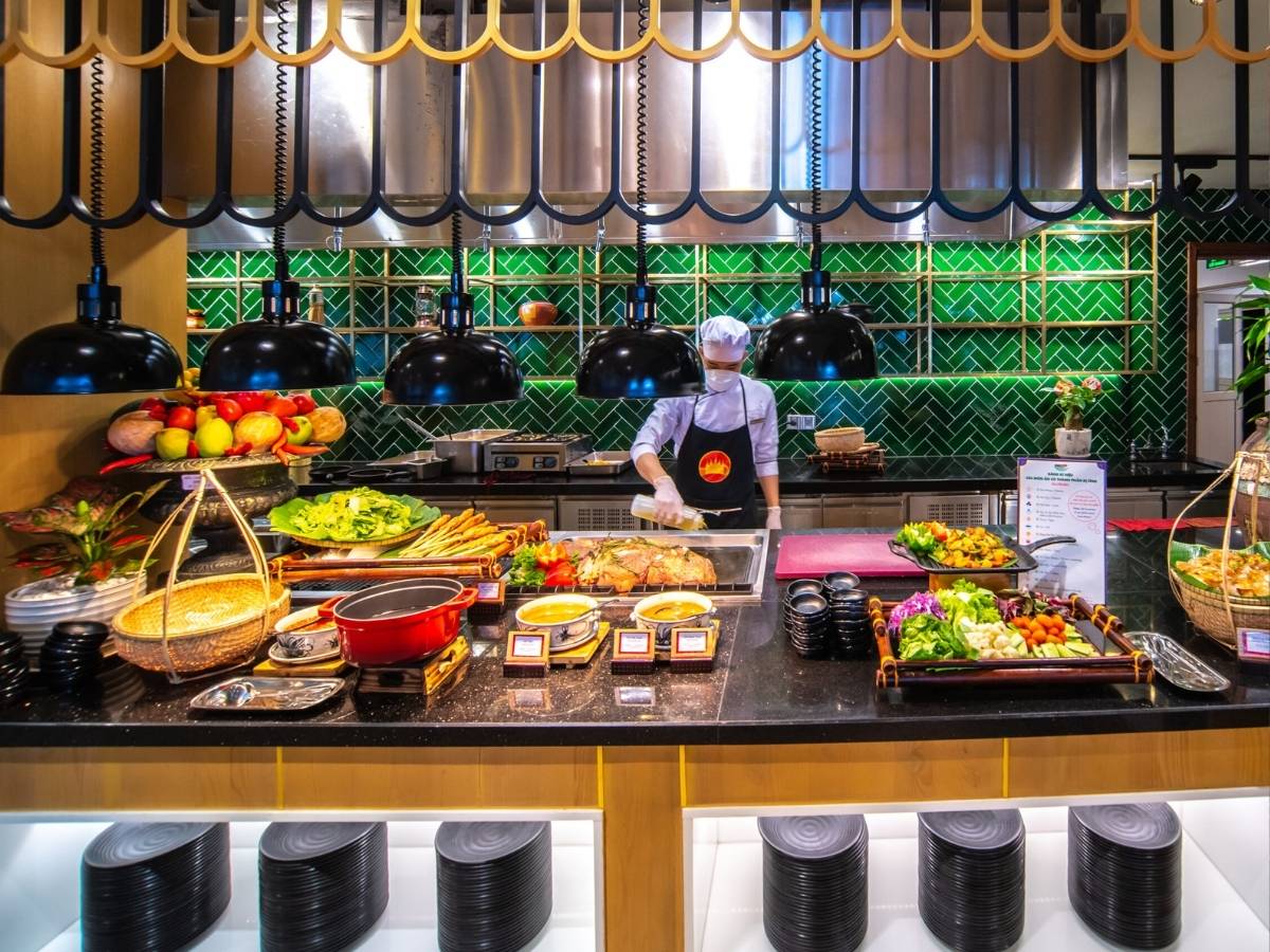 thuc-don-buffet-tai-taiga-gay-an-tuong-voi-hon-200-mon-an-da-dang