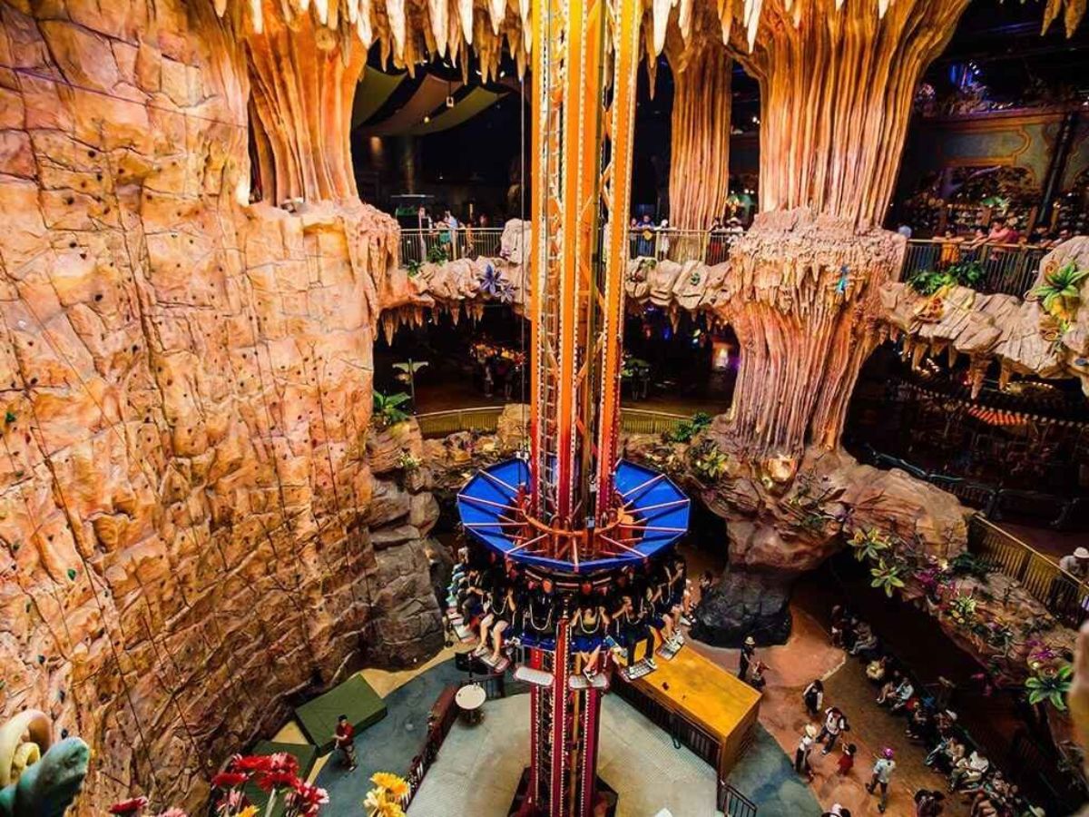 thu-thach-long-dung-cam-khi-tha-roi-tu-do-cao-29m-voi-tro-choi-thap-roi-tu-do