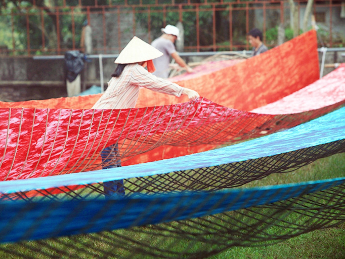 Khám phá nét đặc sắc của làng nghề lụa Nha Xá