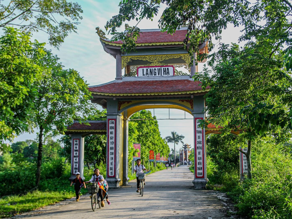 Ngôi làng gắn với hành trình sống và sáng tác của đại thi hào Nguyễn Khuyến.