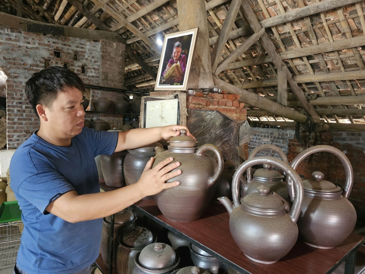 Nghề gốm Quyết Thành được gìn giữ và lưu truyền qua nhiều thế hệ