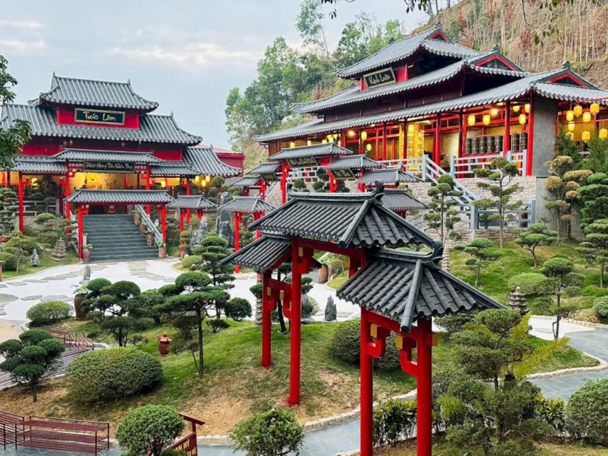 Không gian yên bình, thanh tịnh tại chùa Ninh Tảo