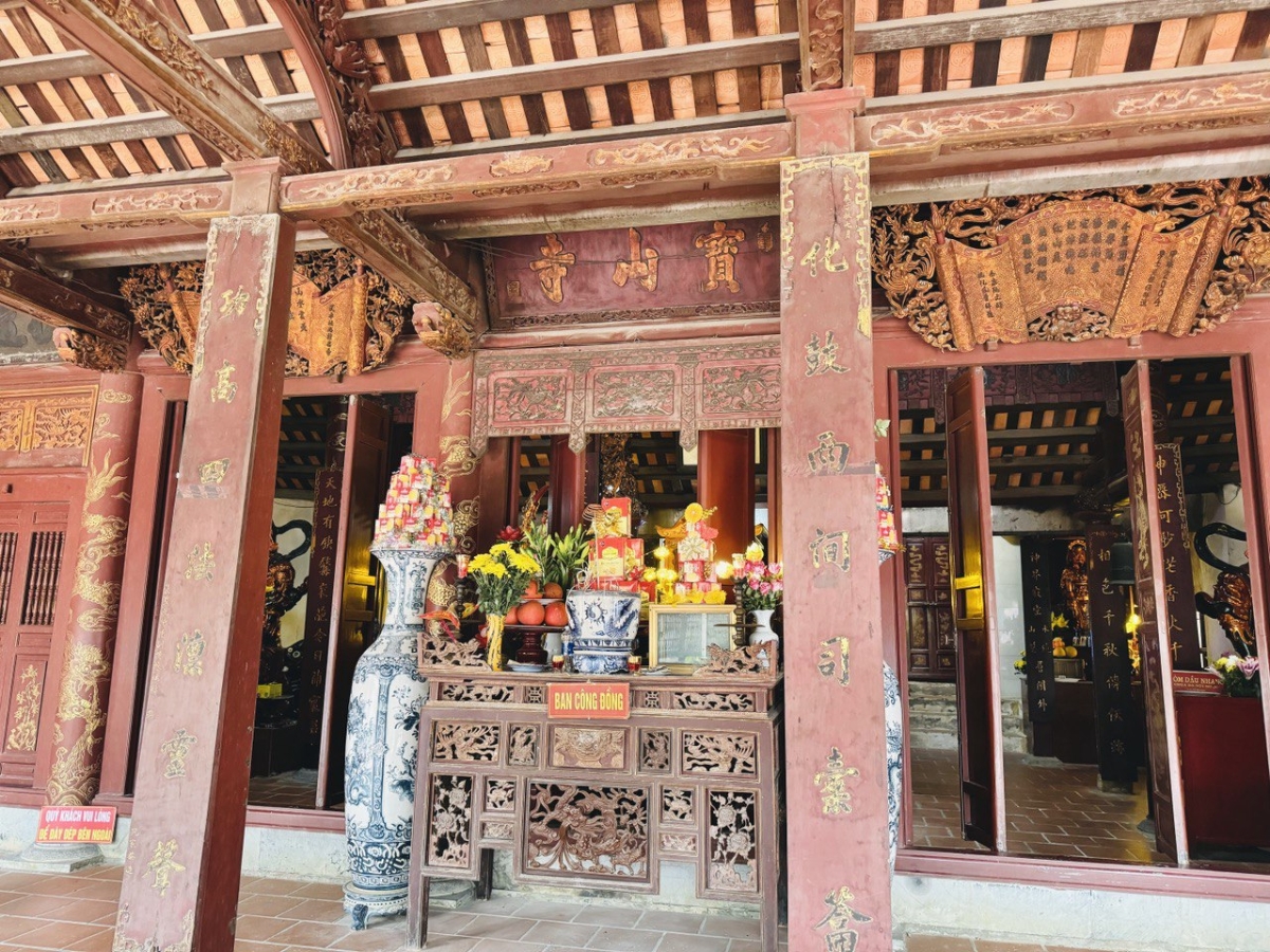 Kiến trúc bên trong chùa Bà Đanh