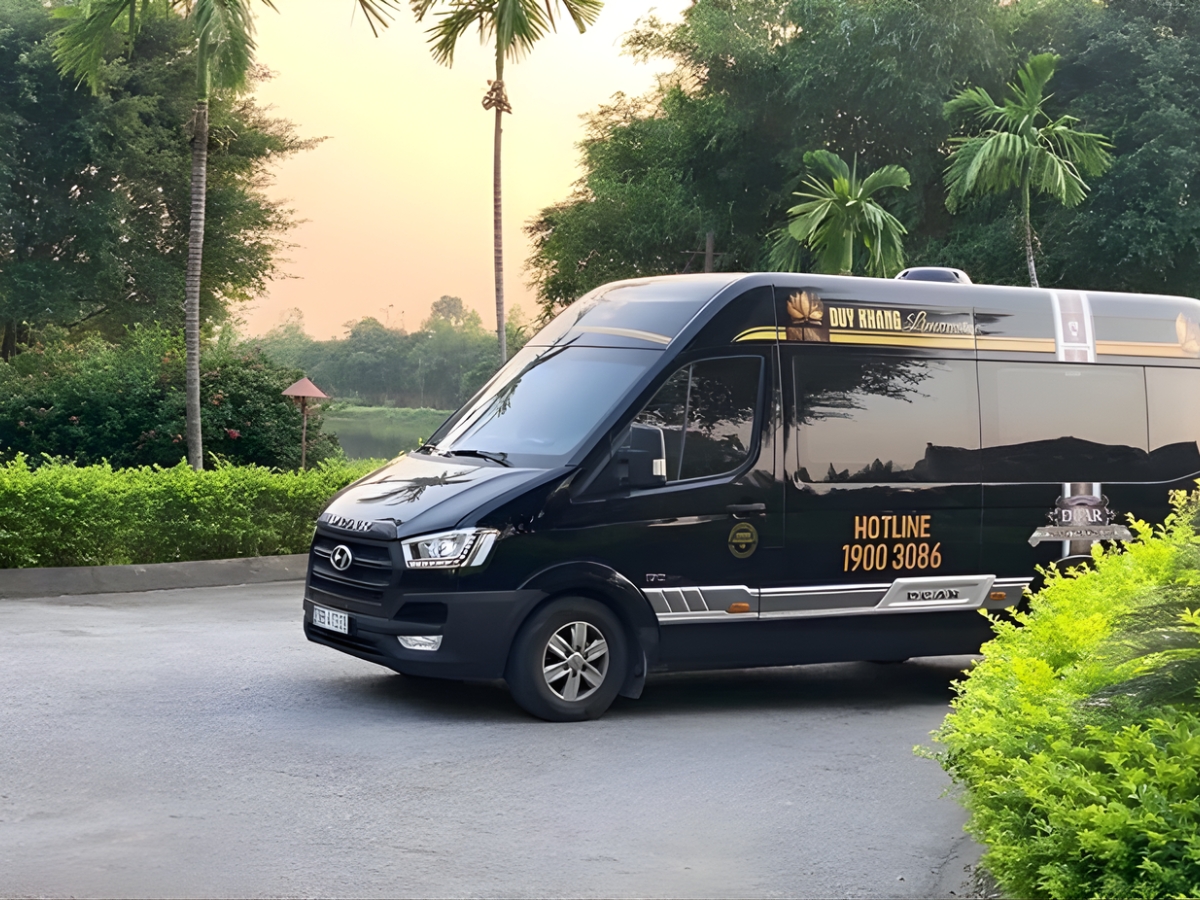 Duy Khang Limousine khai thác lộ trình linh hoạt, giá vé hợp lý.