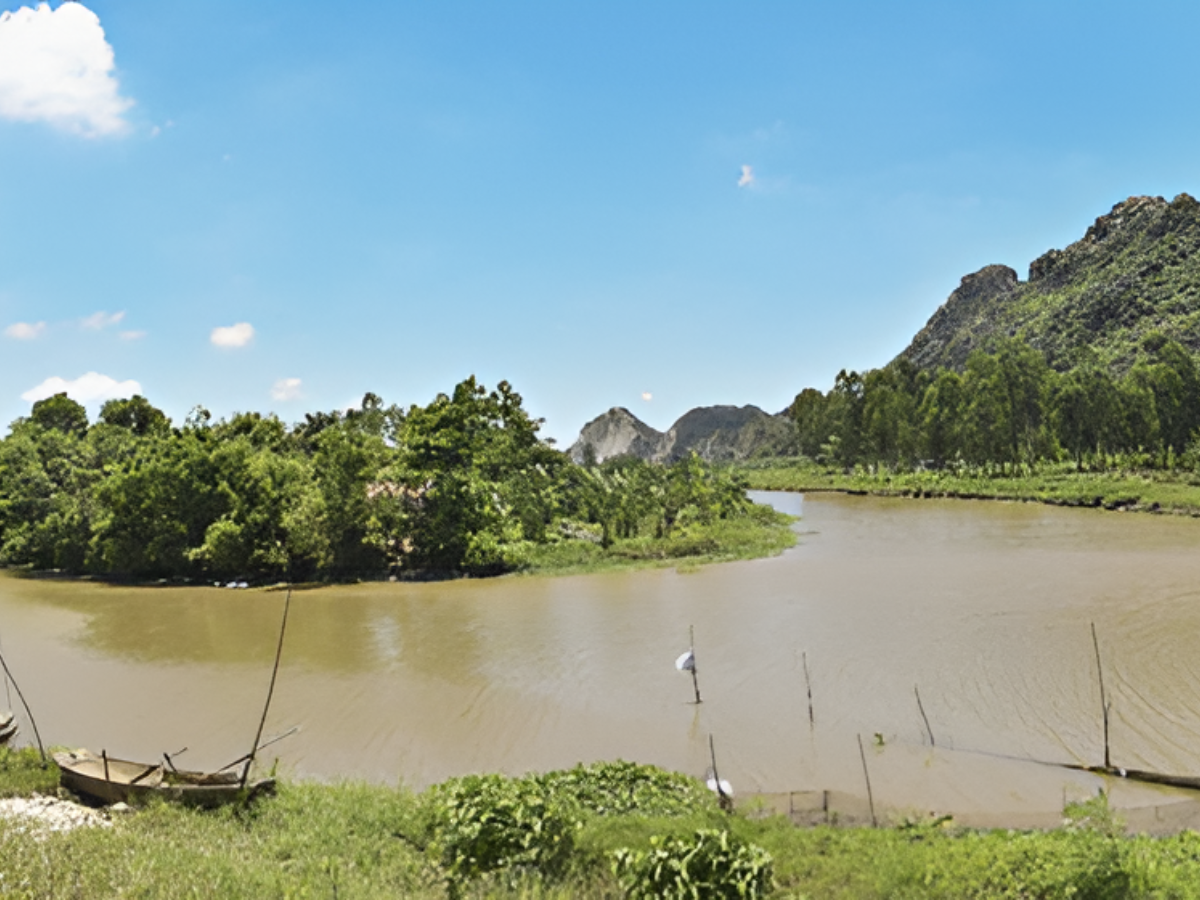 Nhắc đến hành trình nối hai địa phương người ta nhớ ngay vùng Cửa Thần Phù gắn với lịch sử tách nhập tỉnh.