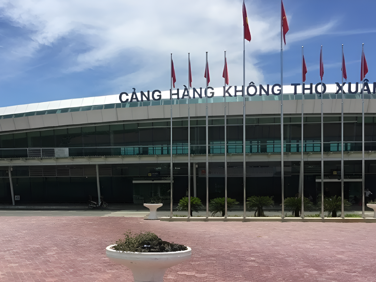 Nếu lần đầu đến Thanh Hóa bằng đường hàng không bạn sẽ được đón tại sân bay Thọ Xuân.