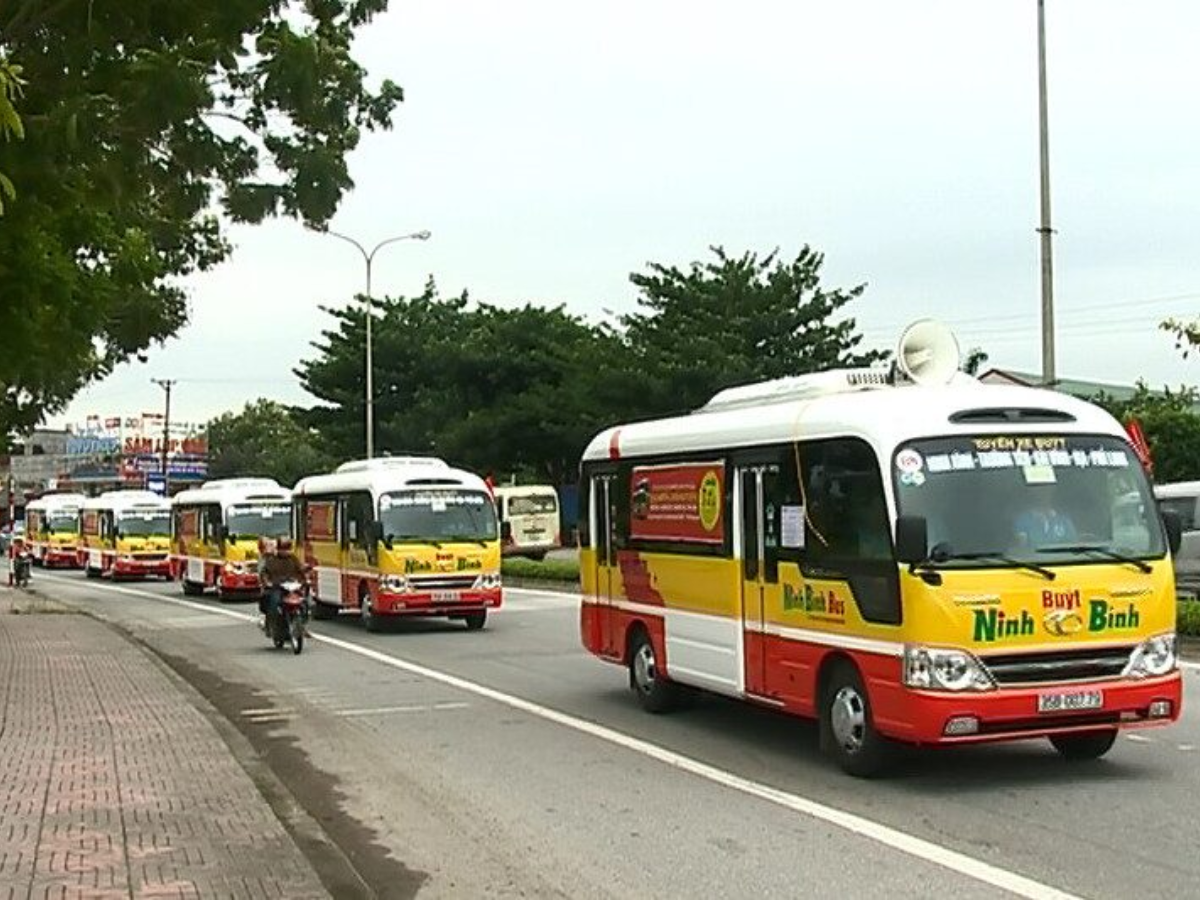Xe bus là phương án rẻ nhất nhưng cũng tốn nhiều thời gian di chuyển nhất.
