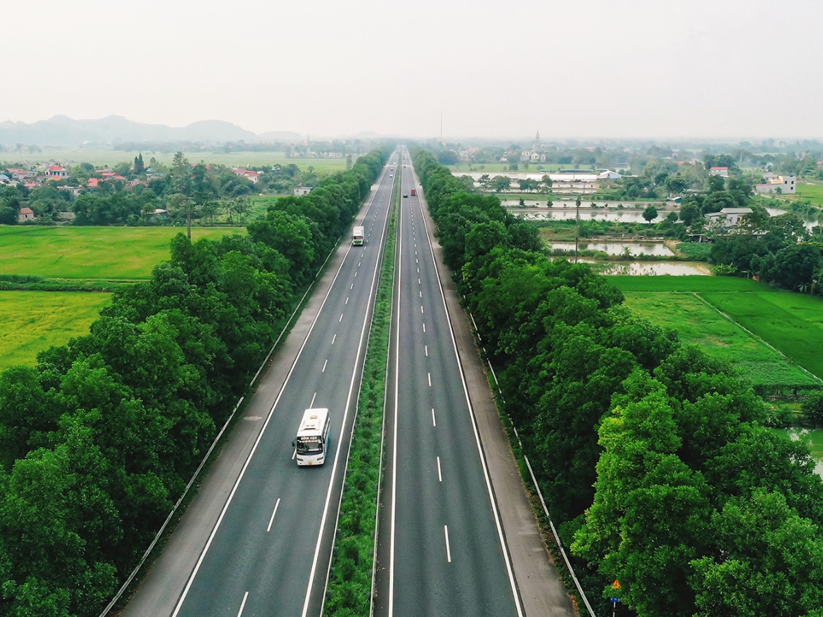 Cao tốc Hà Nội - Ninh Bình là lựa chọn tối ưu cho những ai muốn rút ngắn thời gian di chuyển.