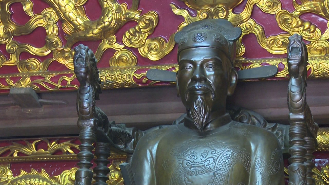 Lễ hội đền Nguyễn Công Trứ là dịp người dân tưởng nhớ vị doanh điền sứ khai hoang lập huyện.