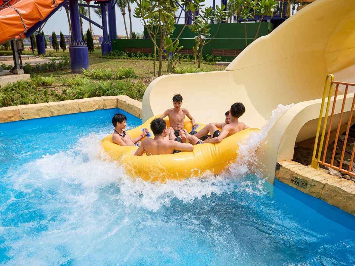 Sun World Ha Nam là khu tổ hợp với rất nhiều trò chơi giải trí hấp dẫn dành cho nhiều lứa tuổi.