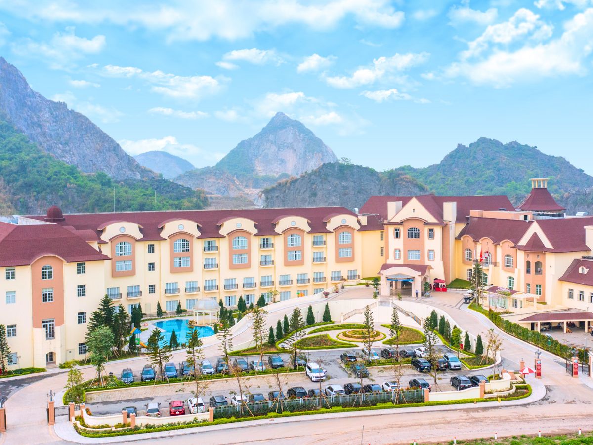 Các khu nghỉ dưỡng tại Hà Nam mang đến không gian xanh phù hợp cho gia đình. (Nguồn: Sưu tầm)