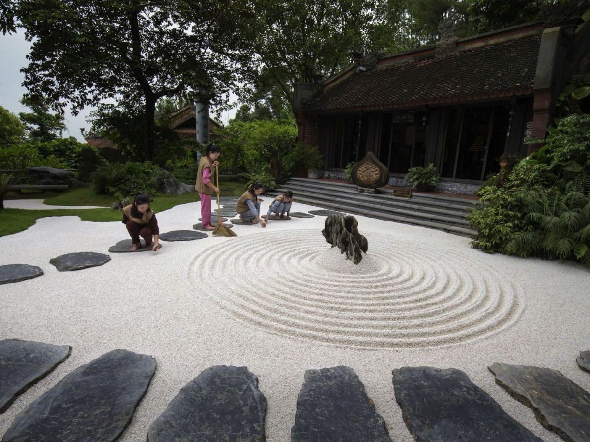 Du khách có thể kết hợp tham quan các điểm nổi tiếng gần Sun World Ha Nam sau khi vui chơi. (Nguồn: Sưu tầm)