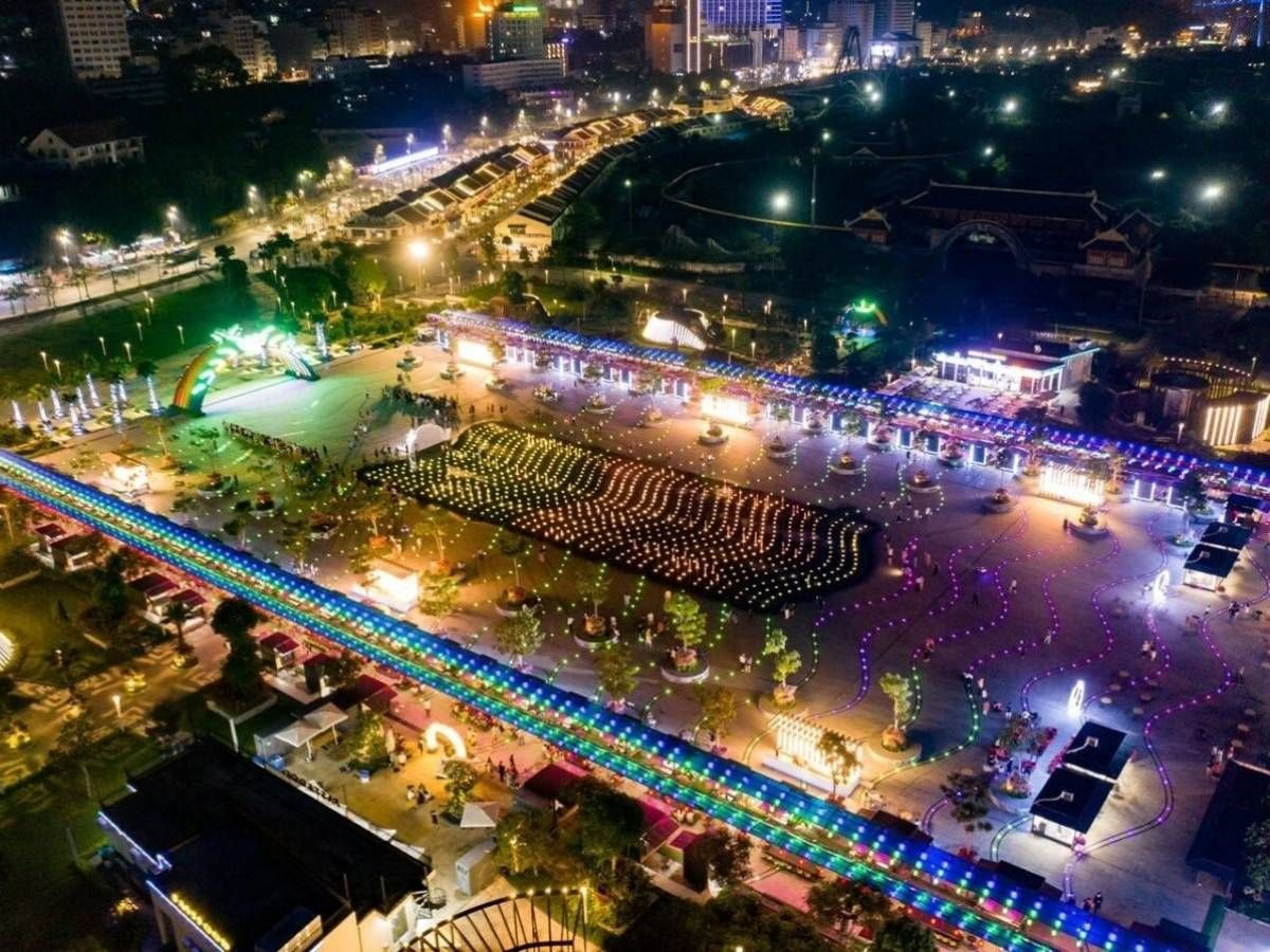 Thời gian lý tưởng để khám phá Sun Urban City buổi tối là từ 16h30 đến 22h. (Nguồn: Sưu tầm)