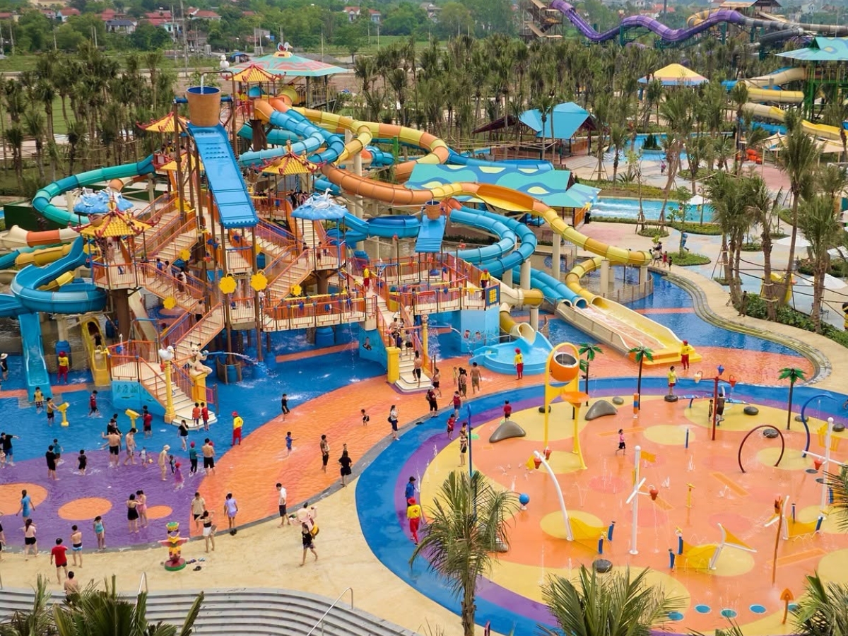 Vui chơi tại Sun World Ha Nam vào mùa hè mang đến trải nghiệm giải trí sôi động, giúp hành trình khám phá Hà Nam thêm trọn vẹn. (Nguồn: Sưu tầm)
