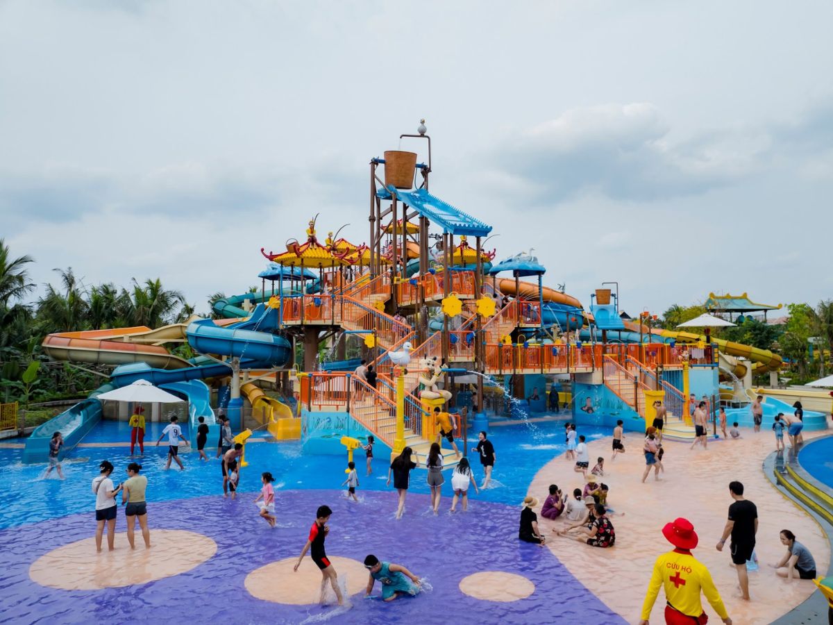 Du khách nếu có nhu cầu vui chơi ở công viên nước có thể tham khảo đường đi đến Sun World Ha Nam ở Ninh Bình. (Nguồn: Sưu tầm)