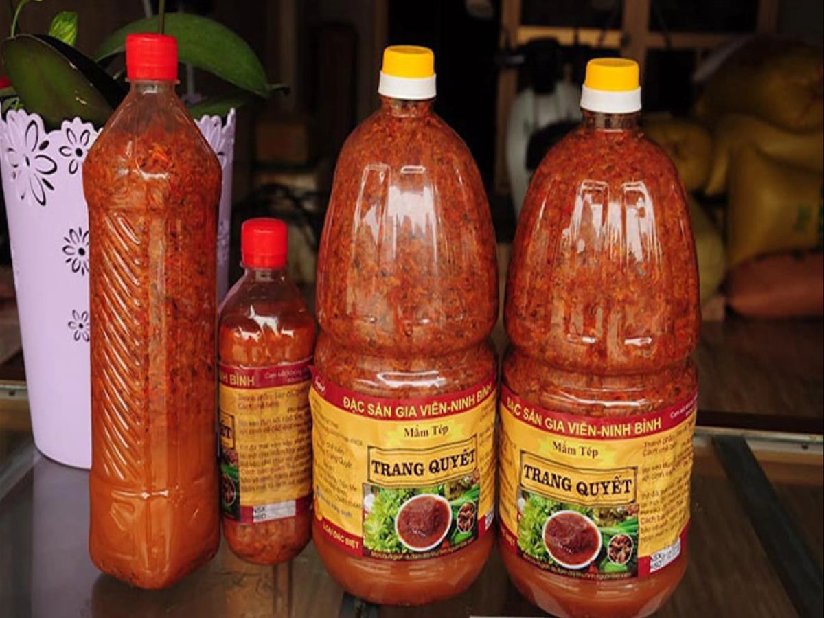 Mắm tép Gia Viễn là đặc sản nổi tiếng của vùng chiêm trũng Ninh Bình. (Nguồn: Sưu tầm)