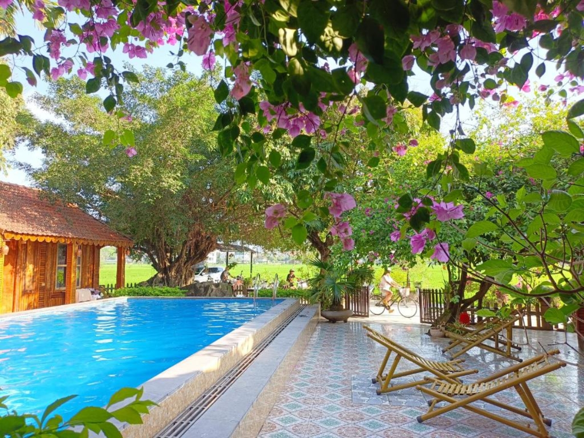 Lưu trú tại homestay gần Tam Cốc mang đến trải nghiệm nghỉ dưỡng gần gũi với thiên nhiên và văn hóa địa phương. (Nguồn: Sưu tầm)