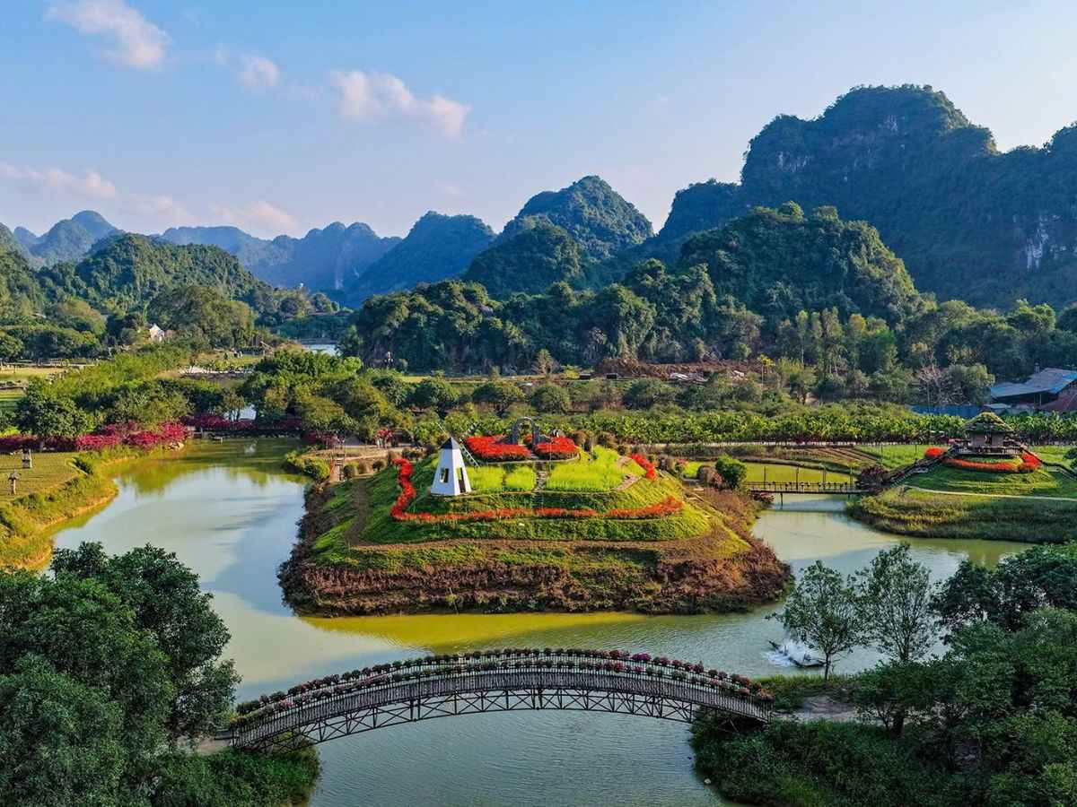 Khu du lịch sinh thái Thung Nham nằm trọn trong vùng lõi của Quần thể di sản thế giới Tràng An. (Nguồn: Sưu tầm)