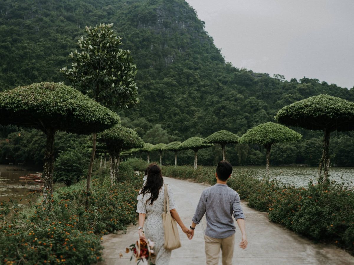 Du khách khi đến Thung Nham cần ưu tiên trang phục thoải mái, dễ vận động và các vật dụng che nắng, chống côn trùng. (Nguồn: Sưu tầm)