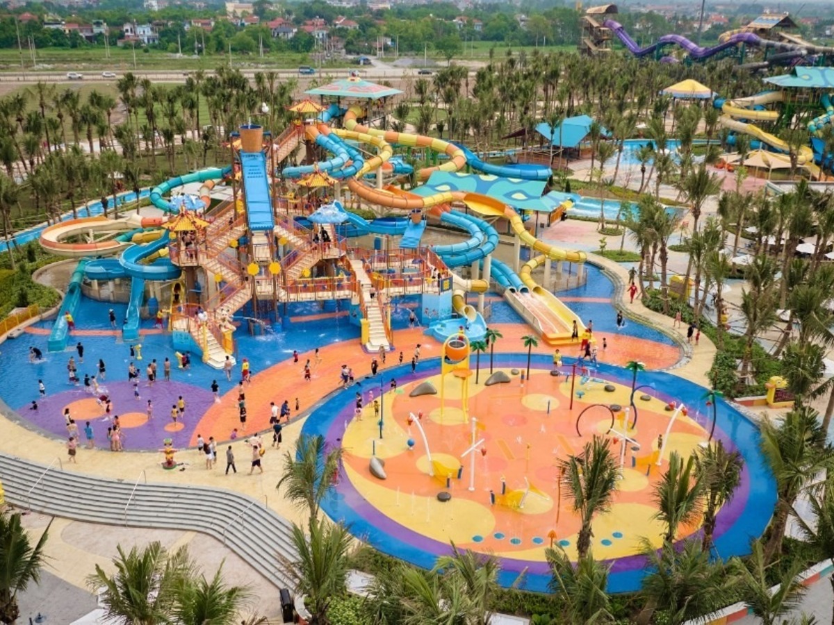 Khu vui chơi nhiều màu sắc tại Sun World Ha Nam phù hợp với các gia đình có trẻ nhỏ. (Nguồn: Sưu tầm)