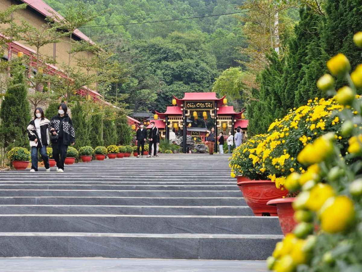 Những ngôi chùa ở Hà Nam nổi bật với cảnh quan thiên nhiên sơn thủy hữu tình và không gian thanh tịnh. (Nguồn: Sưu tầm)