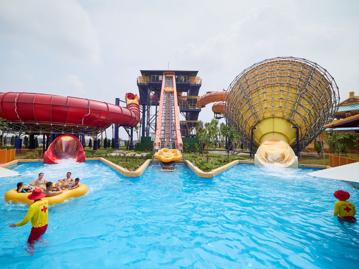 Hành trình du lịch Hà Nam sẽ thú vị hơn khi du khách kết hợp tham quan các ngôi chùa và vui chơi ở Sun World Ha Nam. (Nguồn: Sưu tầm)