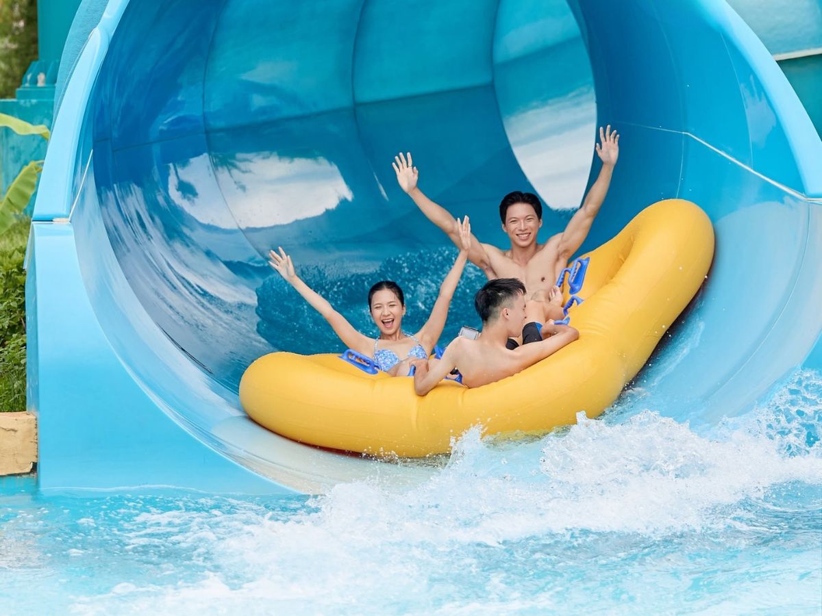 Du khách tận hưởng những khoảnh khắc vui chơi sôi động tại Sun World Ha Nam. (Nguồn: Sưu tầm)