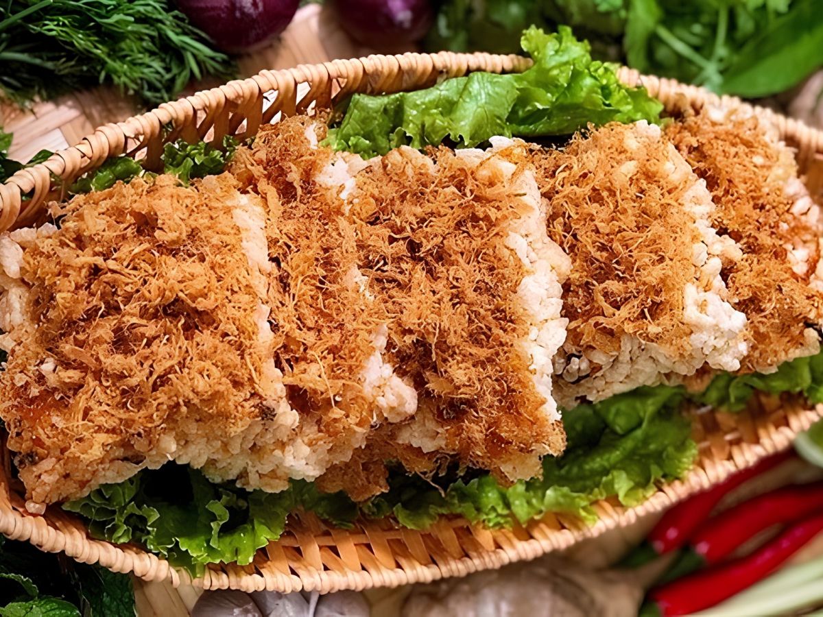Cơm cháy Ninh Bình giòn rụm, đậm đà, mang hương vị đặc trưng của ẩm thực cố đô. (Nguồn: Sưu tầm)