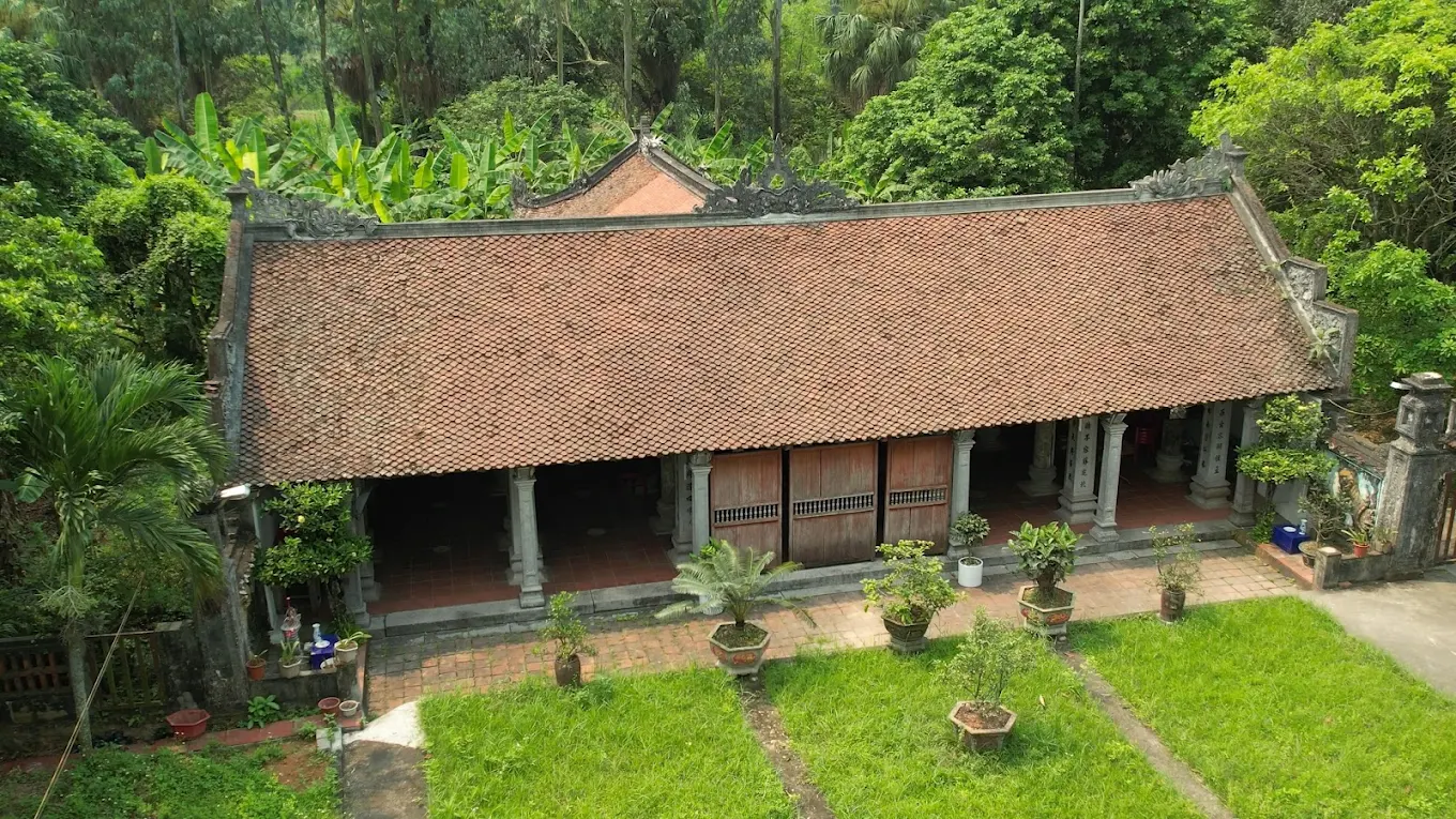 Đền Đông Hội nằm giữa không gian làng quê cổ vùng Cố đô Hoa Lư. (Nguồn: Sưu tầm)