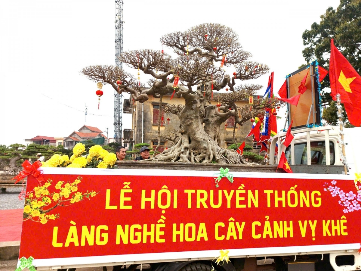 Lễ hội hoa cây cảnh là sự kiện văn hóa lớn và giàu ý nghĩa của làng nghề Vị Khê. (Nguồn: Sưu tầm)