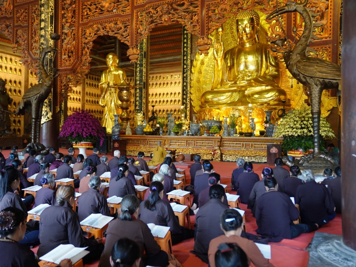 Khấn nguyện ngắn gọn, thành tâm, tránh vụ lợi. (Nguồn: Sưu tầm)