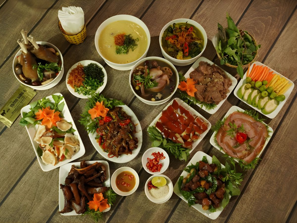 Thực đơn đa dạng tại nhà hàng Thành Long. (Nguồn: Sưu tầm)