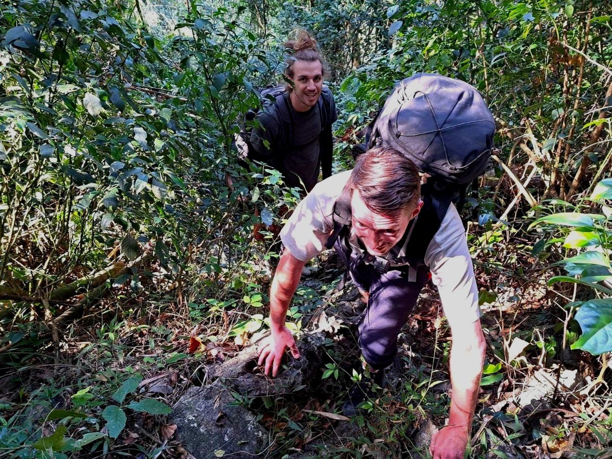 Trekking 2 ngày 1 đêm tại Cúc Phương mang đến những chặng đường thử thách và trải nghiệm gần gũi với thiên nhiên. (Nguồn: Sưu tầm)