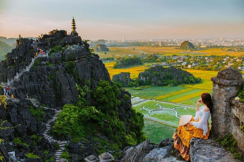 Góc chụp ảnh check-in nổi tiếng ở Hang Múa. (Nguồn: Sưu tầm)