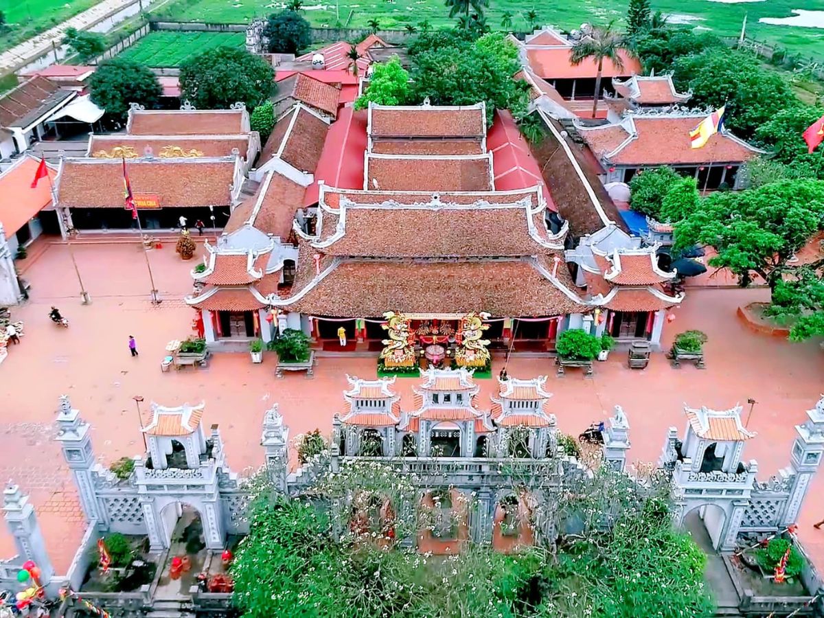 Quần thể Phủ Dầy nổi bật với kiến trúc truyền thống, gắn liền với tín ngưỡng thờ Mẫu Liễu Hạnh. (Nguồn: Sưu tầm)
