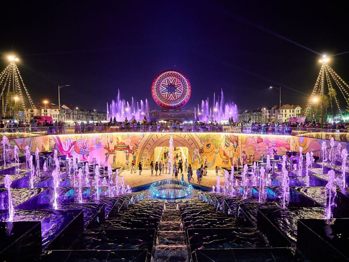 Bữa tiệc ánh sáng về đêm mãn nhãn tại Sun World Ha Nam.