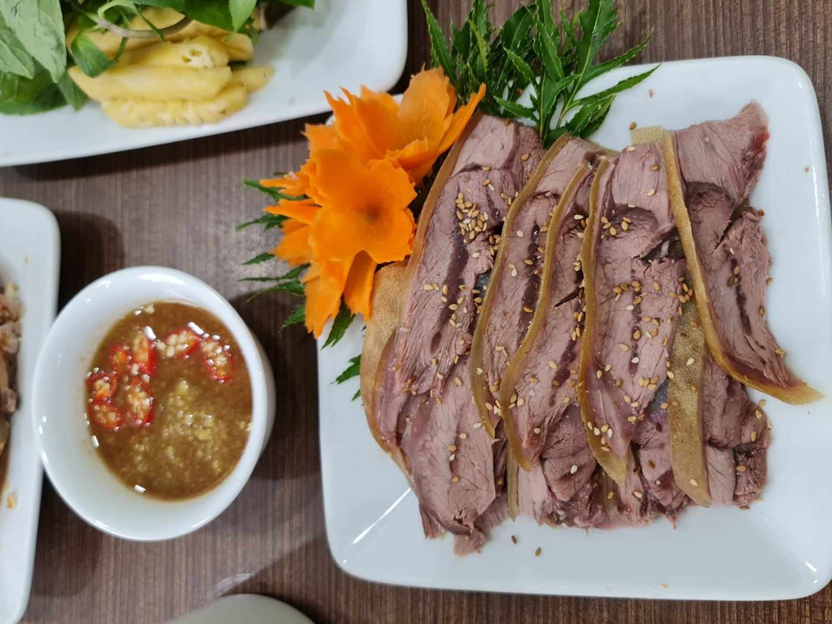 Thịt dê núi đặc sản Hà Nam không thể bỏ lỡ