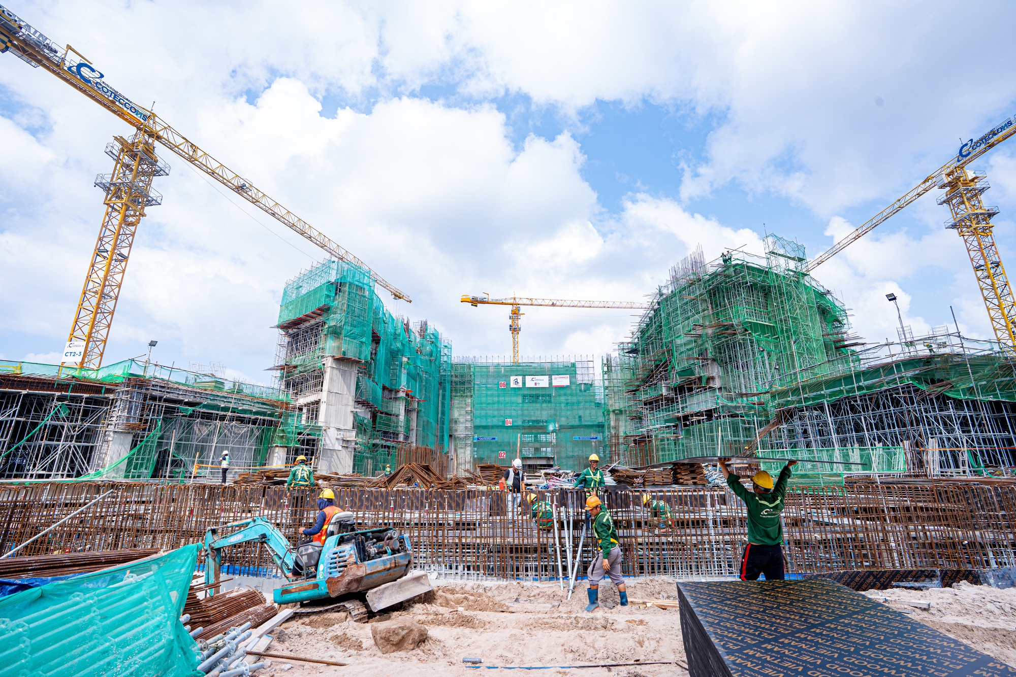 Trung tâm Hội nghị và Triển lãm APEC hiện đã đạt hơn 90% phần kết cấu thô