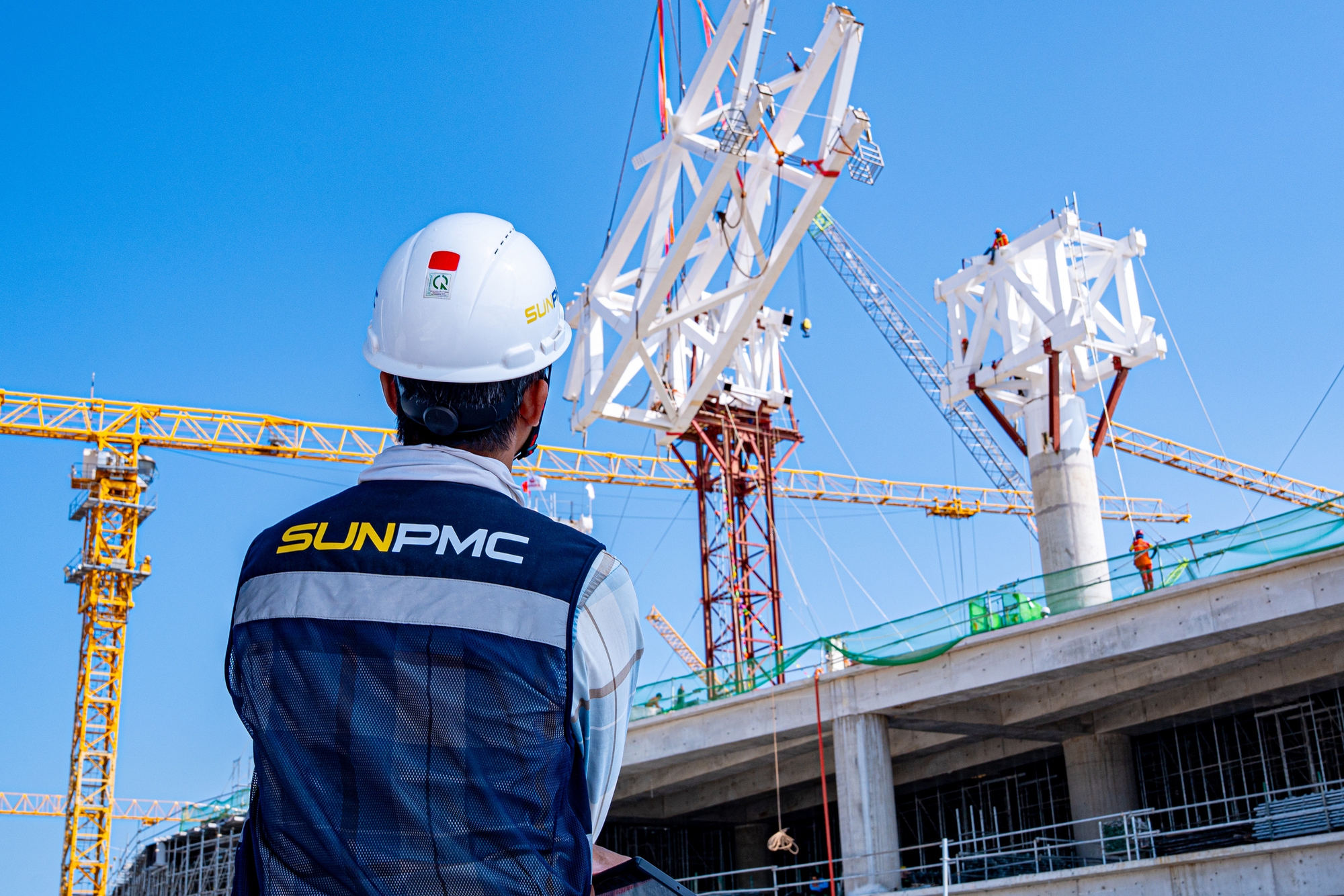 Dự án đầu tư mở rộng Cảng Hàng không Quốc tế Phú Quốc cũng đang được đẩy mạnh thi công