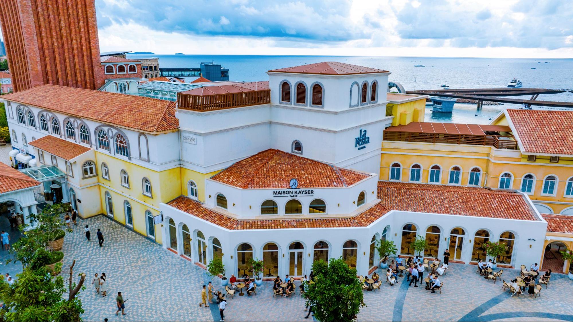 Maison Kayser emerges like a classical chapter within the same story