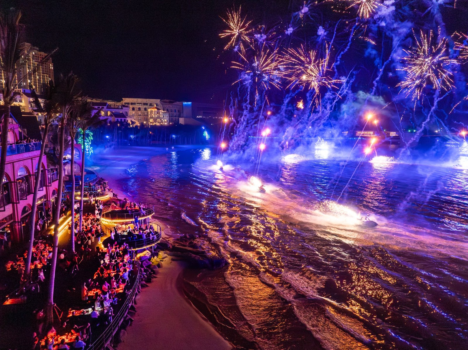 A dinner table at Sun Bavaria GastroPub with a view of fireworks over Sunset Bay. (Photo: collected)