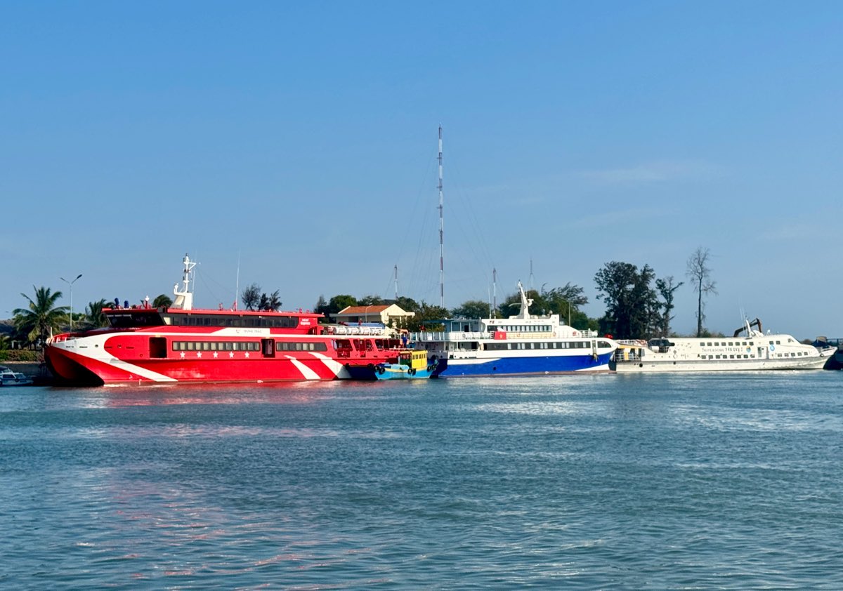 Có nhiều loại tàu khai thác tuyến đường thủy đến Phú Quốc.