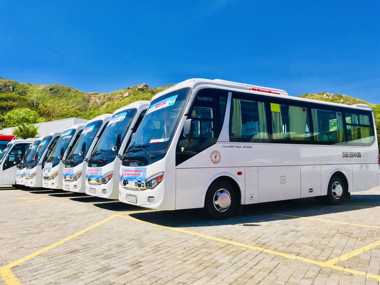 Xe đưa đón thích hợp với các đoàn khách đông.