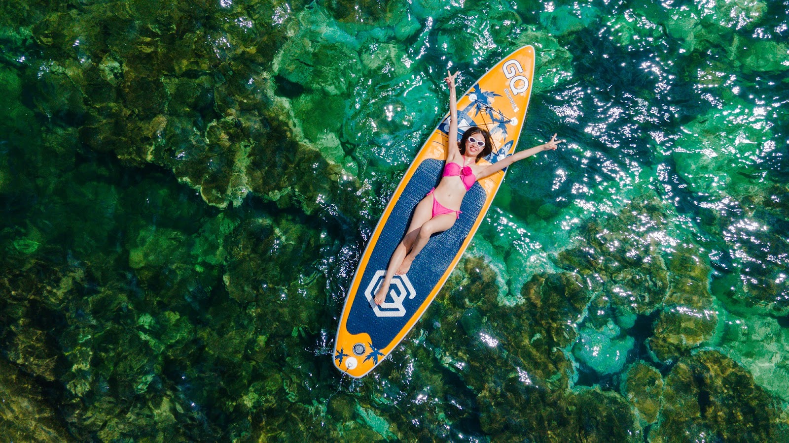 Du khách có thể kết hợp trải nghiệm chèo sup khi dã ngoại tại Phu Quoc Camping.