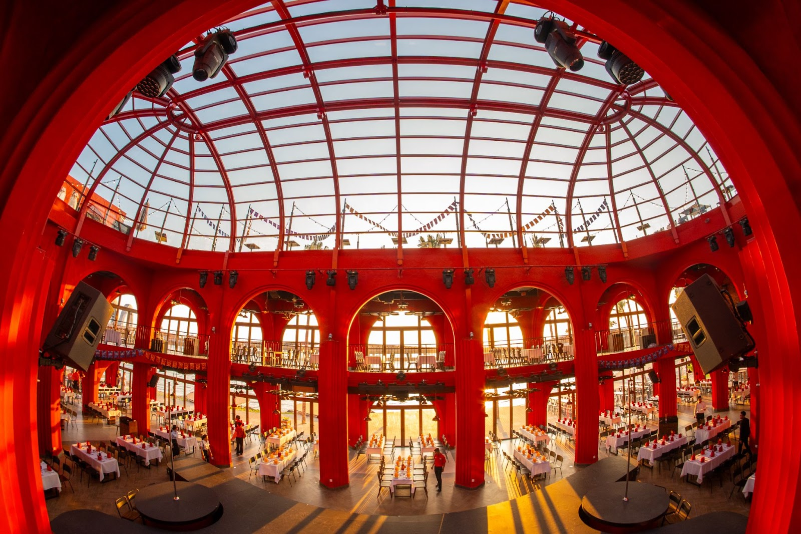 Sun Bavaria’s red dome, like the famous Hofbräuhaus in Munich (Photo: Collected)